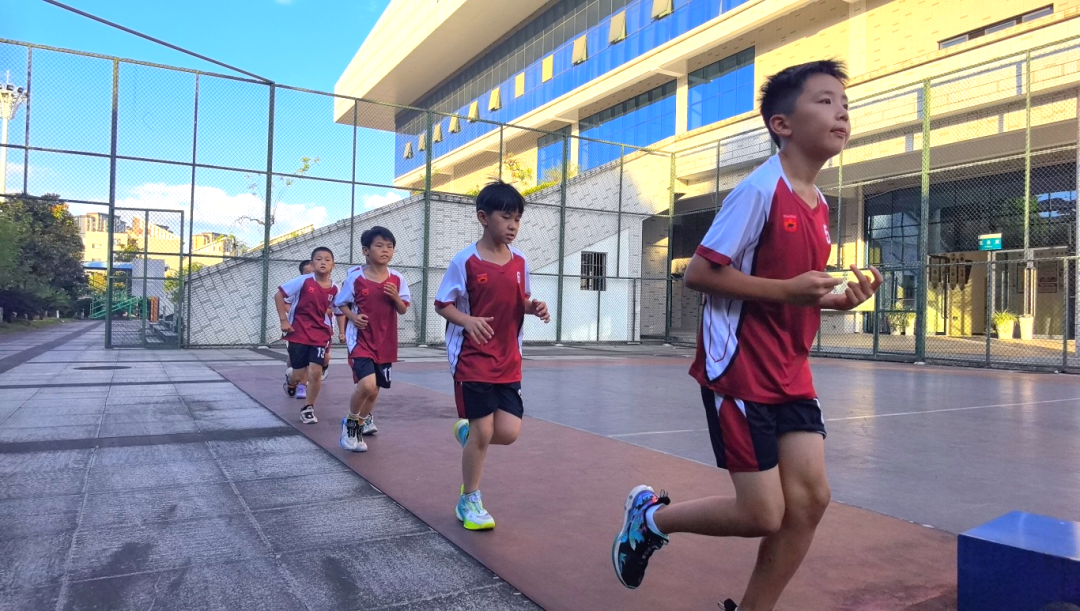 7月捷报频传！热烈祝贺枫叶小熊9健儿首征勇夺全国青少年手球总决赛二等奖