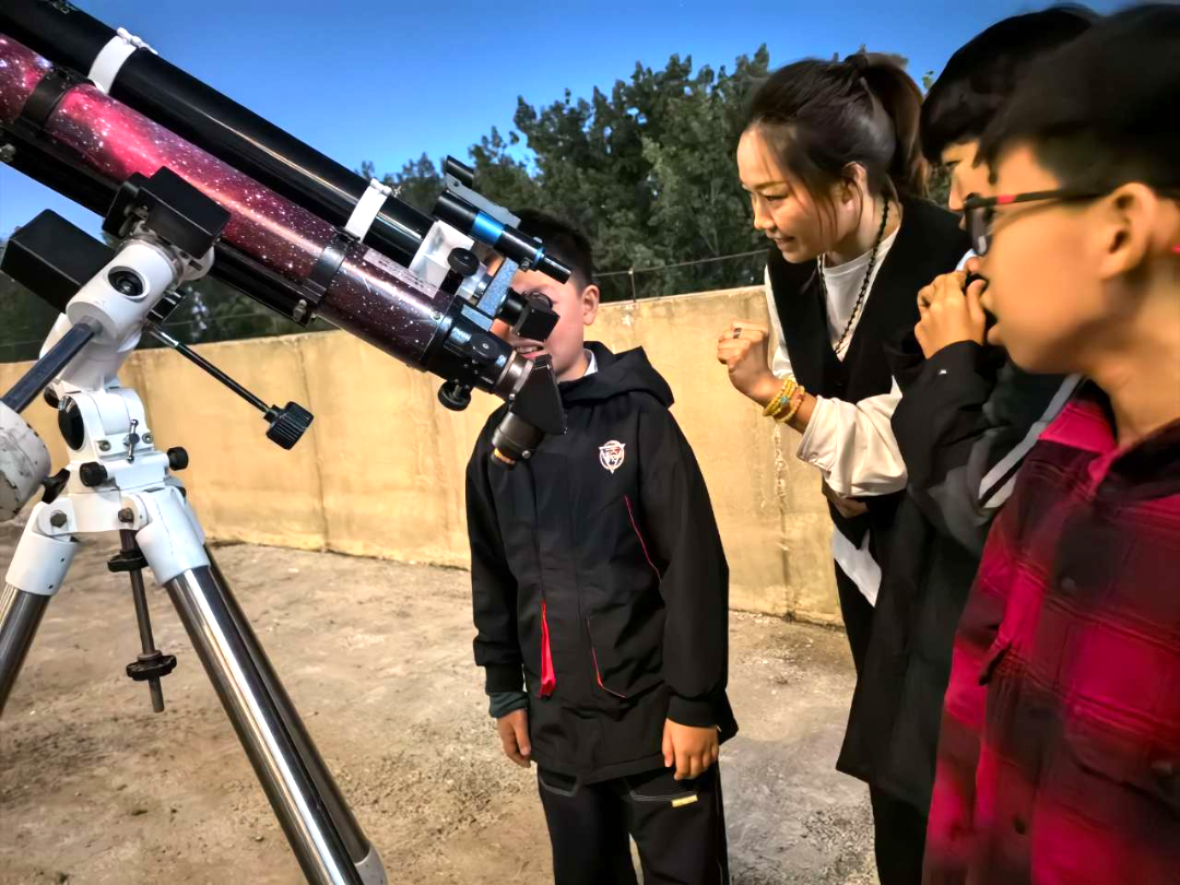 见者好运！6万年一遇的“宇宙级”浪漫被小学生“捕捉”到了！