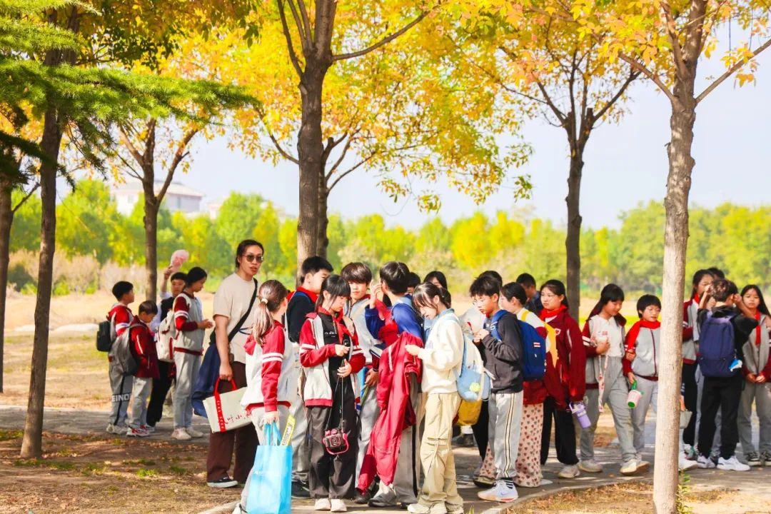 小熊月报10月多彩画卷：解锁校园的N多趣味瞬间!