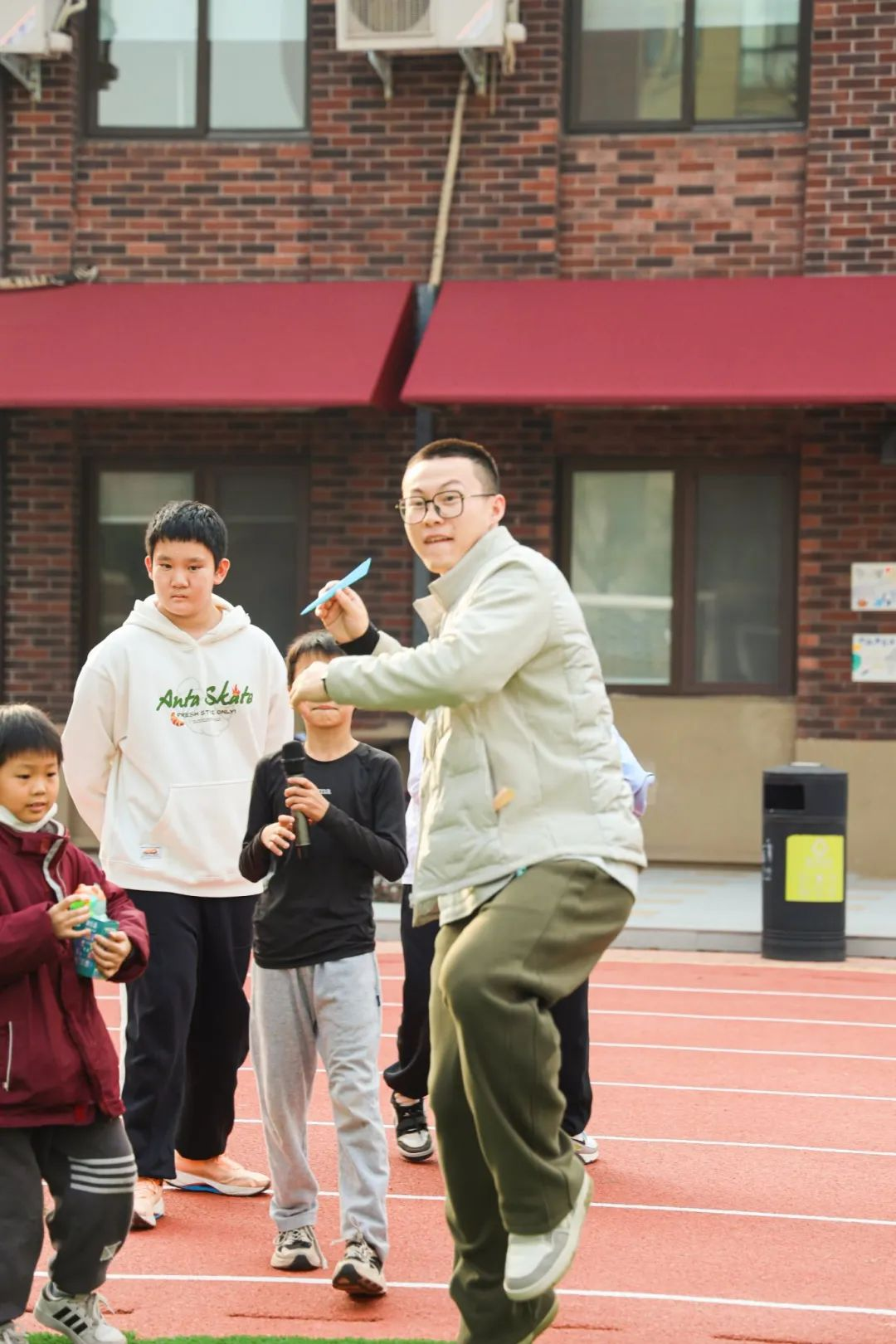 哇，Sci(ence)！国际小学科技节探索未来，high翻全场！