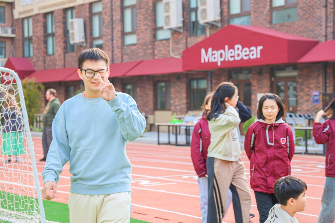 哇，Sci(ence)！国际小学科技节探索未来，high翻全场！