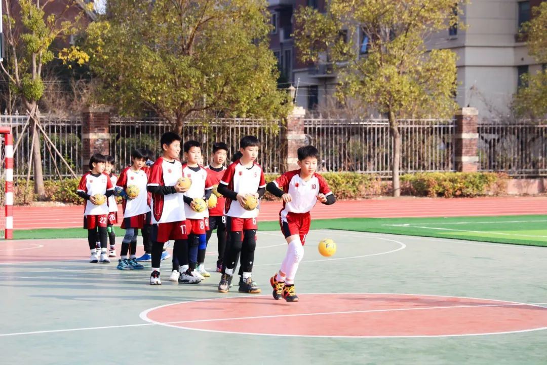 这所学校的手球课凭啥火出圈？