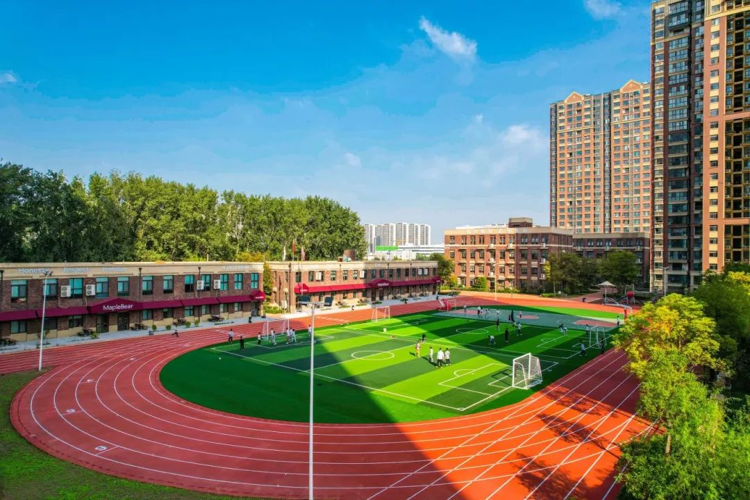 枫叶小熊小学介绍